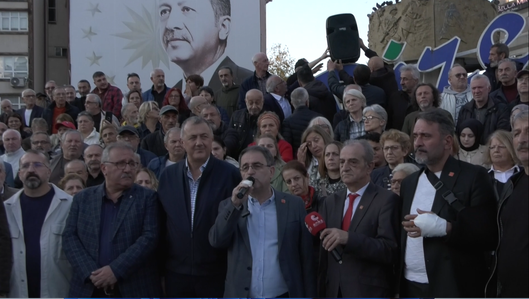 Esenyurt Belediyesine kayyum atanması Rize’de protesto edildi: Halk iradesini gasp ettirmeyiz