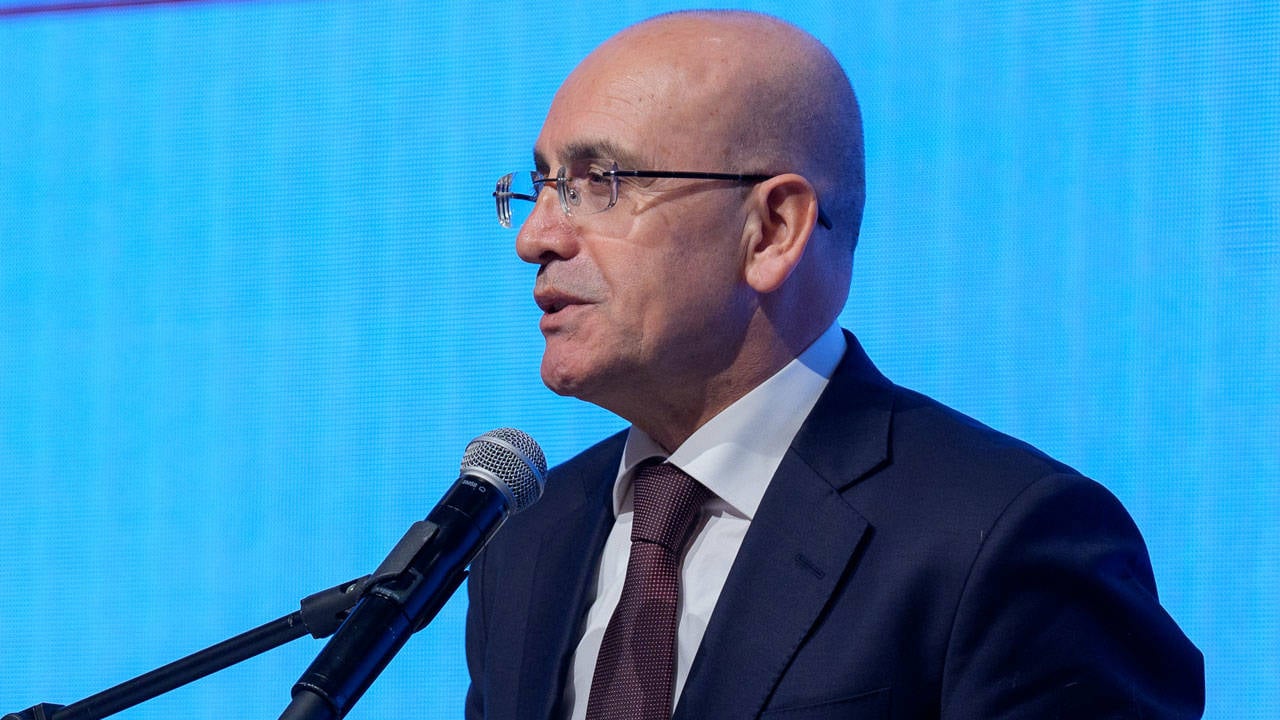 Mehmet Şimşek: Türkiye’de ciddi bir enflasyon ve hayat pahalılığı sorunu var