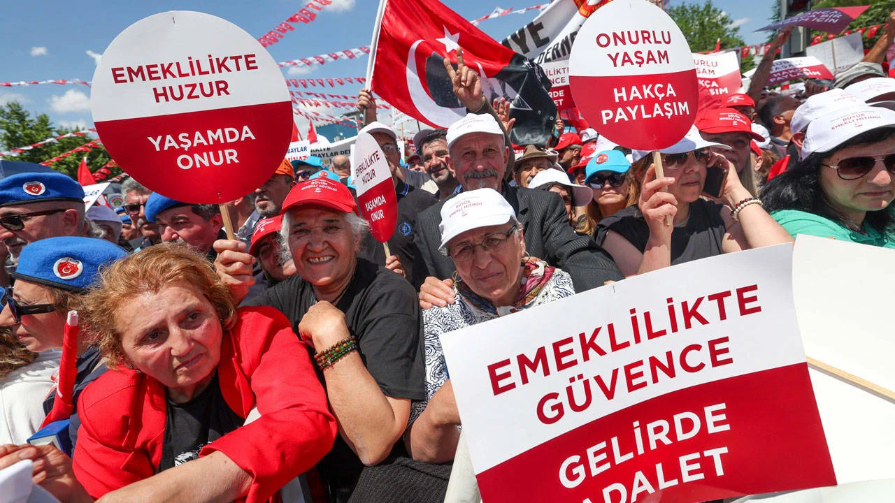 En düşük emekli maaşı belli oldu