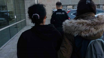Samsun’da yolcu otobüsünde gözaltına alınan 24 yaşındaki genç kadın, borcundan