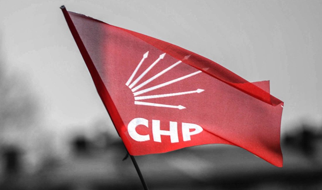 Demokrat Parti’den istifa eden Cemal Enginyurt ve Salih Uzun, CHP’ye