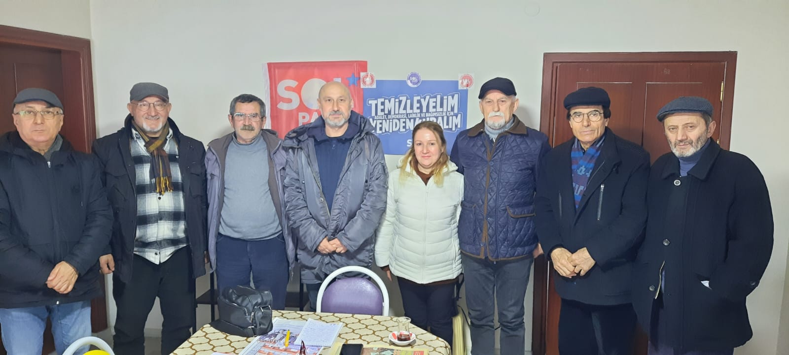 Emek Partisi Genel Merkezi’nin başlattığı “Barajsız Sendika, Yasaksız Grev, Güvenceli