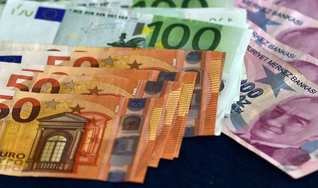 Yüzde 1’e yakın artışla euro, tarihte ilk kez 39,00 lirayı