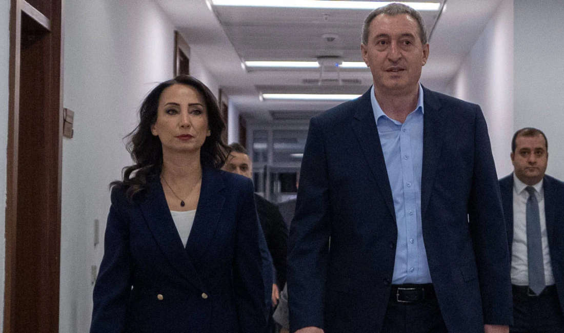 DEM Parti heyetinin siyasi partilere yönelik temasları sürüyor. Heyet, ilk