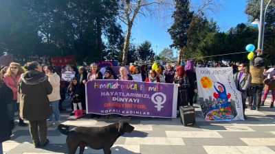 Hopalı emekçi kadınlar “Haklarımızı sokaklarda direnerek kazandık mücadeleyi sürdüreceğiz” Haber:Atakan