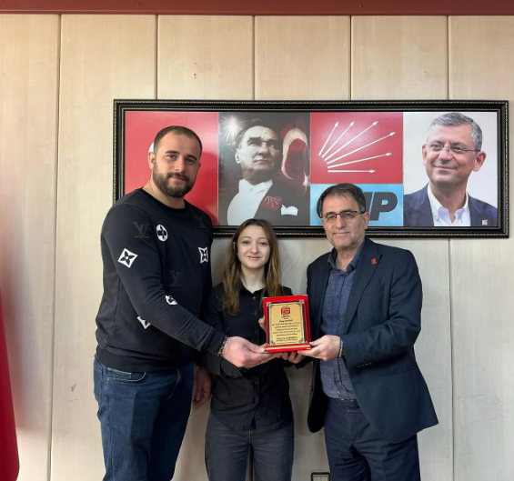 Haber: Gençağa Karafazlı CHP de bugün yapılan Devir teslim töreniyle