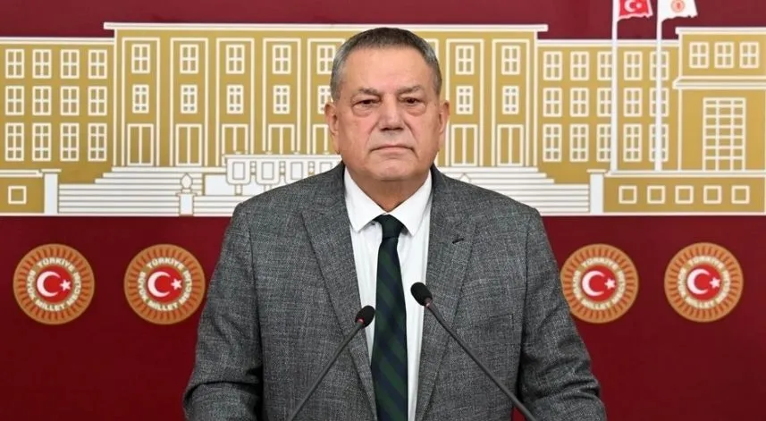 Evet merhaba değerli basın mensuplarını ve bizi izleyenleri saygıyla selamlıyorum