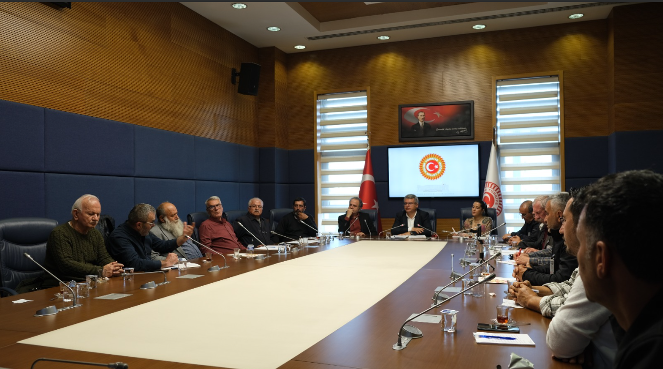 Değerli Basın Emekçileri; EMEP ÜRETİCİ KÖYLÜLERLE BULUŞTU: MASRAFLAR ARTIYOR, TARIM