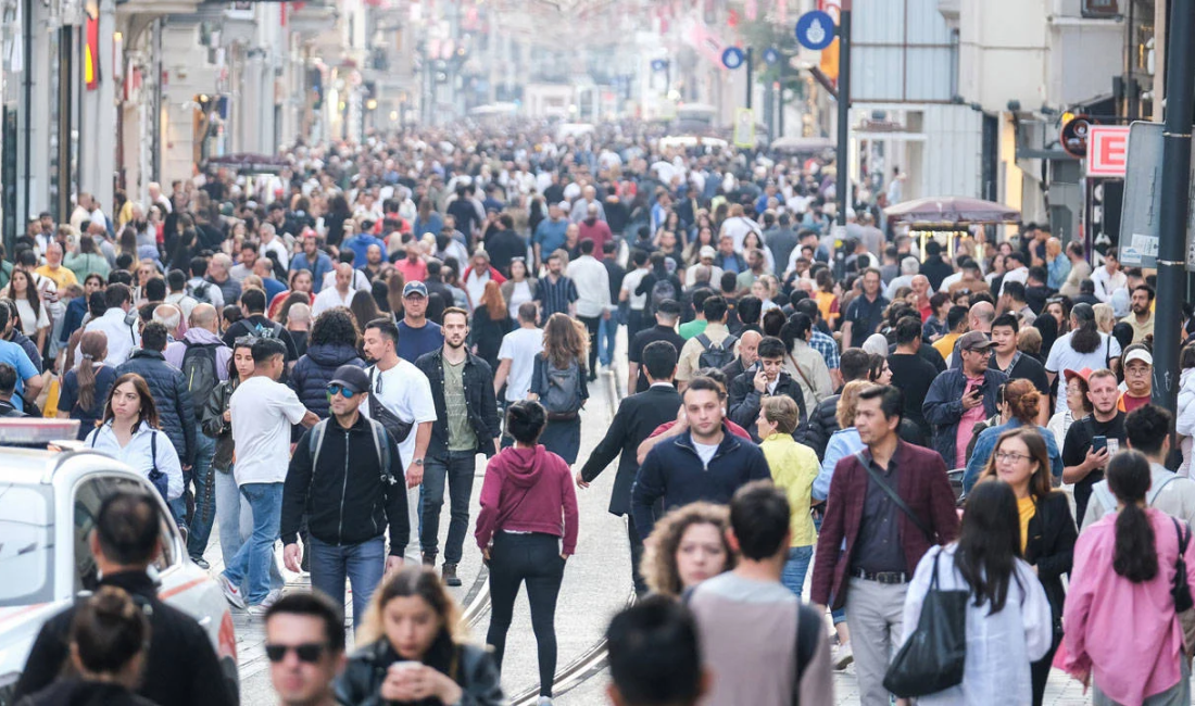 İstanbul Cumhuriyet Başsavcılığı koordinesinde 1 Mayıs öncesi çok sayıda eve