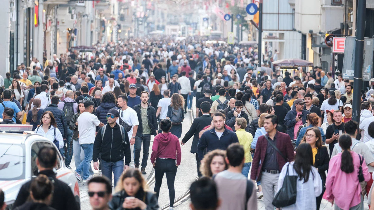 İstanbul Cumhuriyet Başsavcılığı koordinesinde 1 Mayıs öncesi çok sayıda eve