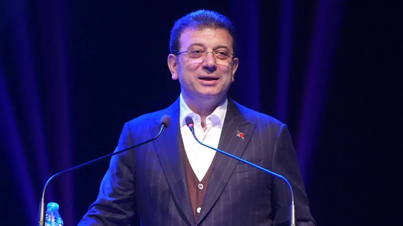CHP’nin Cumhurbaşkanı Adayı ve İBB Başkanı Ekrem İmamoğlu, İBB yöneticileri