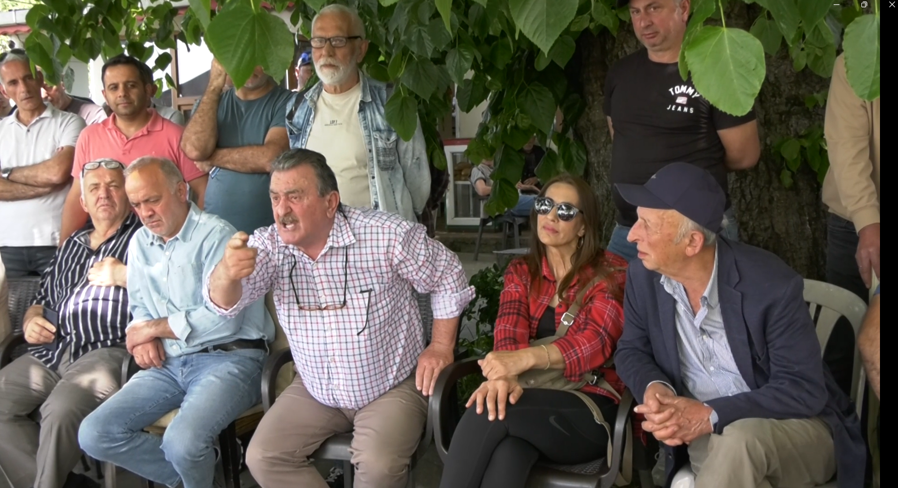 Esenkıyılı Köylülerden AK Parti’li Arhavi Belediye başkanı Turgay Ataselim’e CHP’li