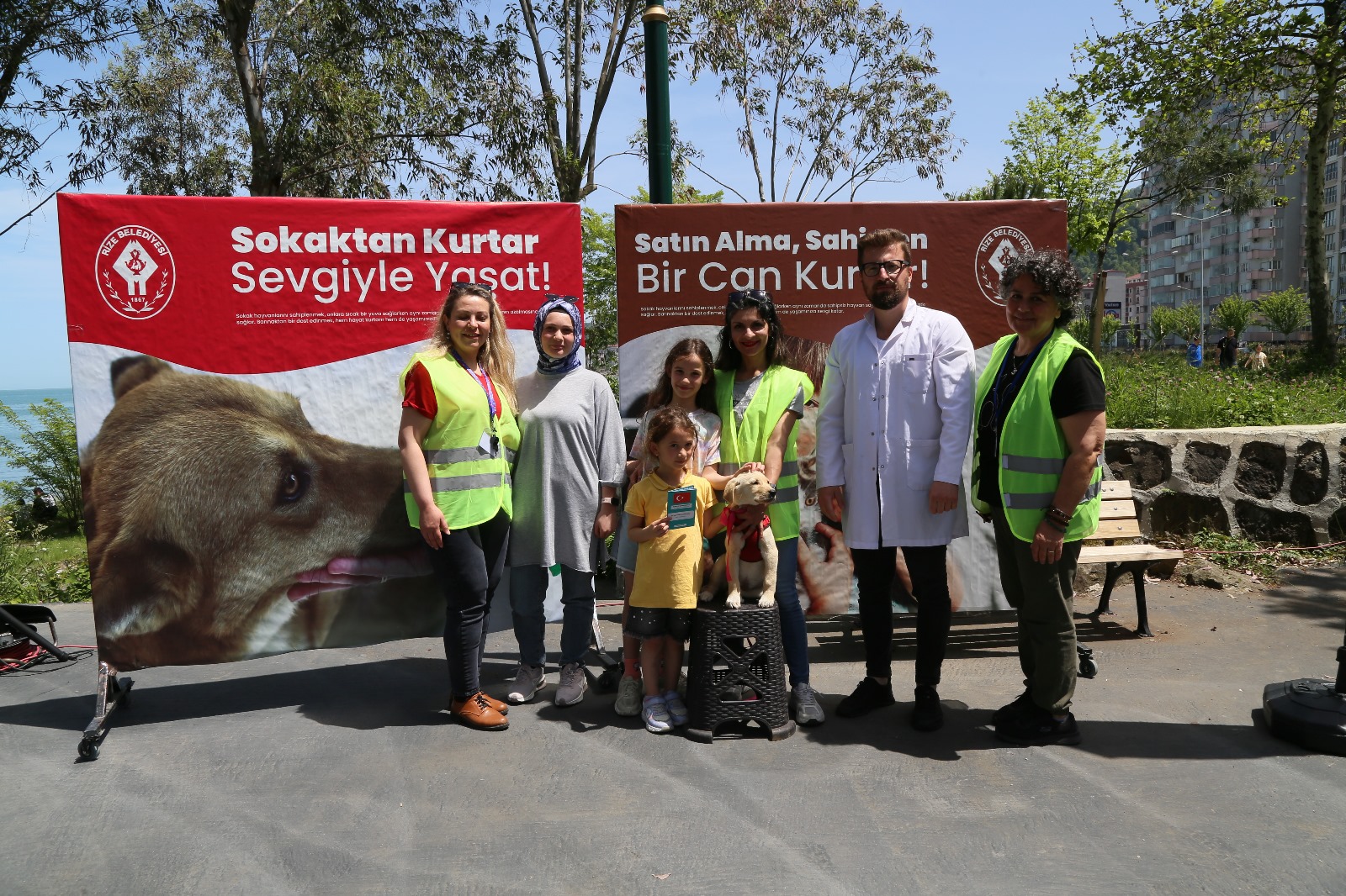 Rize Belediyesi tarafından hayvan sever dernekleriyle işbirliği içerisinde “Kedi ve