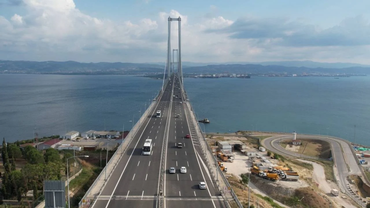 Kamunun işlettiği yol, köprü ve tüneller için yurttaşın cebinden çıkan