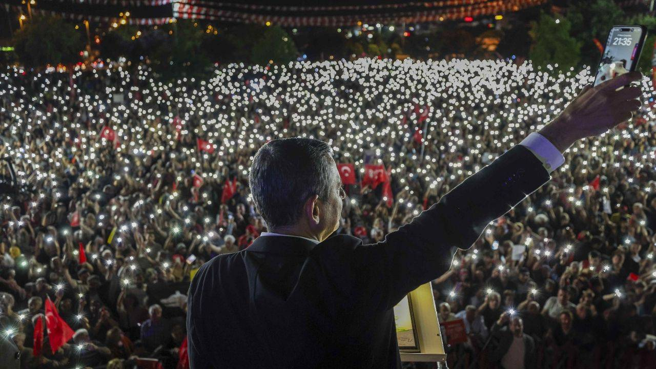 İBB Başkanı Ekrem İmamoğlu’nun tutuklanmasına karşı çarşamba akşamları İstanbul’da düzenlenen