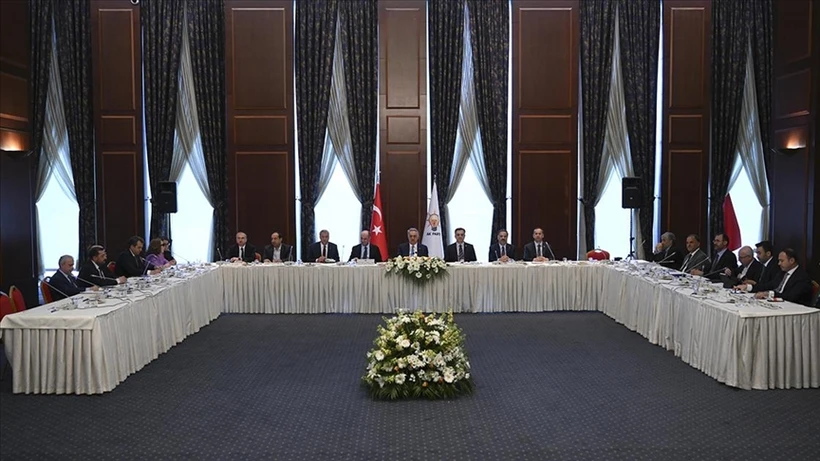 AKP’nin “Yeni Anayasa Çalıştayı’nın dördüncüsü yapıldı. “Cumhurbaşkanlığı Hükümet Sistemi’nin 7