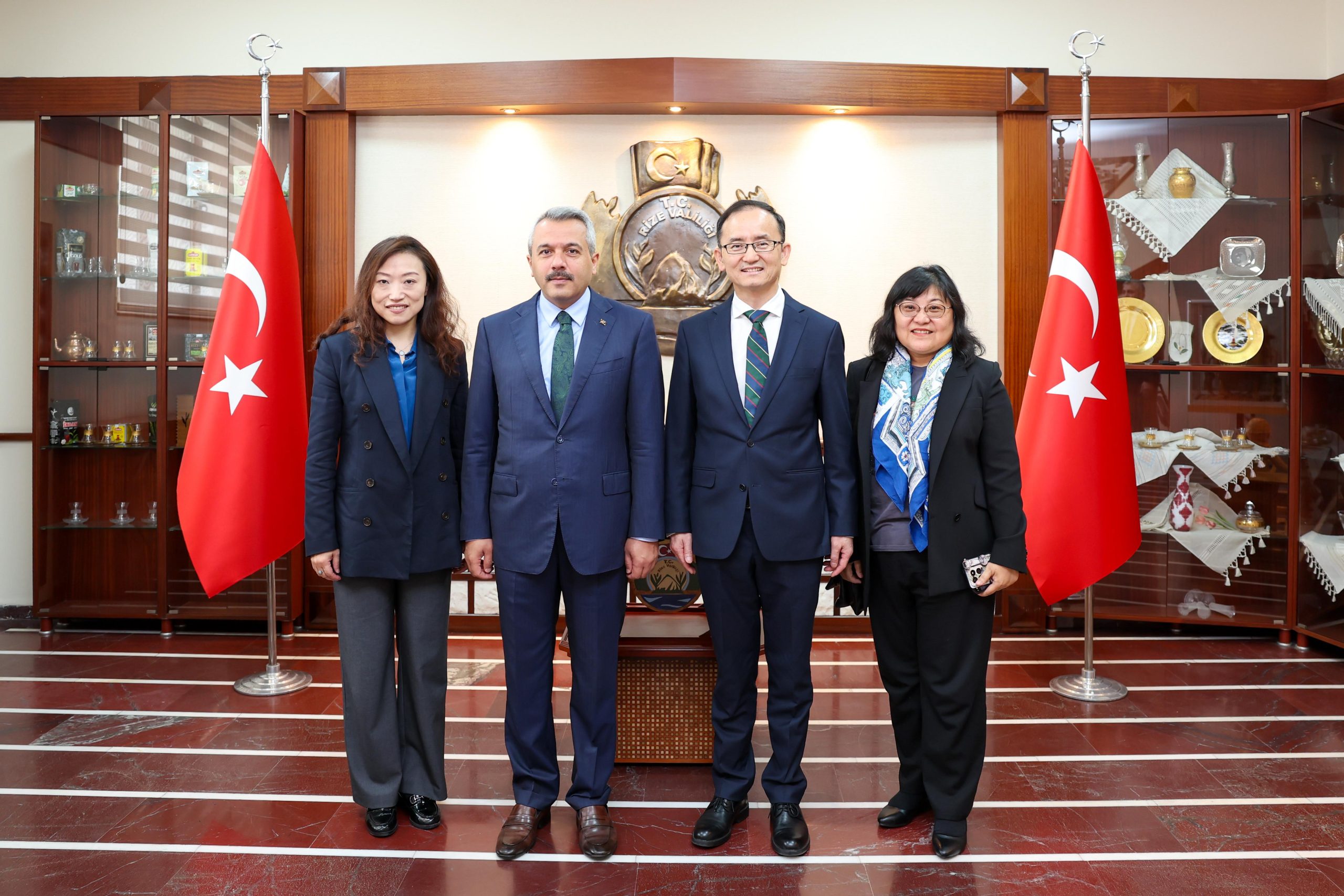 “Çayın Ahengi ve İpekyolu Porselen Yolculuğu” programı kapsamında ilimize gelen
