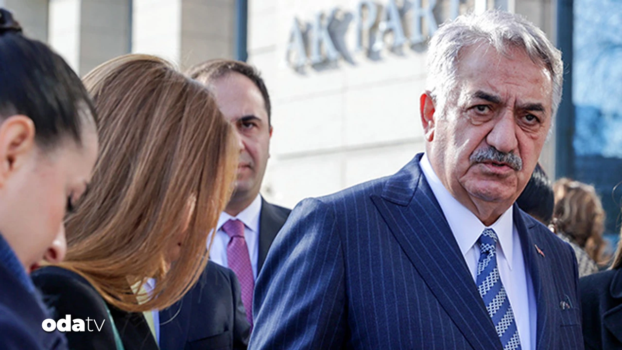 Yeni anayasa çalışmaları sürecinde cumhurbaşkanlığının görev sürecinin gündemlerinde olmadığını belirten