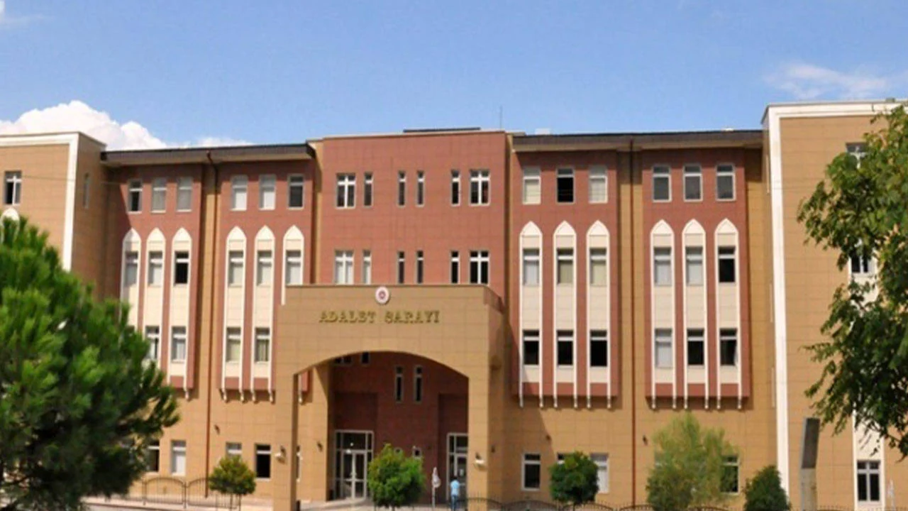 Manisa Büyükşehir Belediye Başkanı Ferdi Zeyrek’in elektrik çarpması sonucu ağır