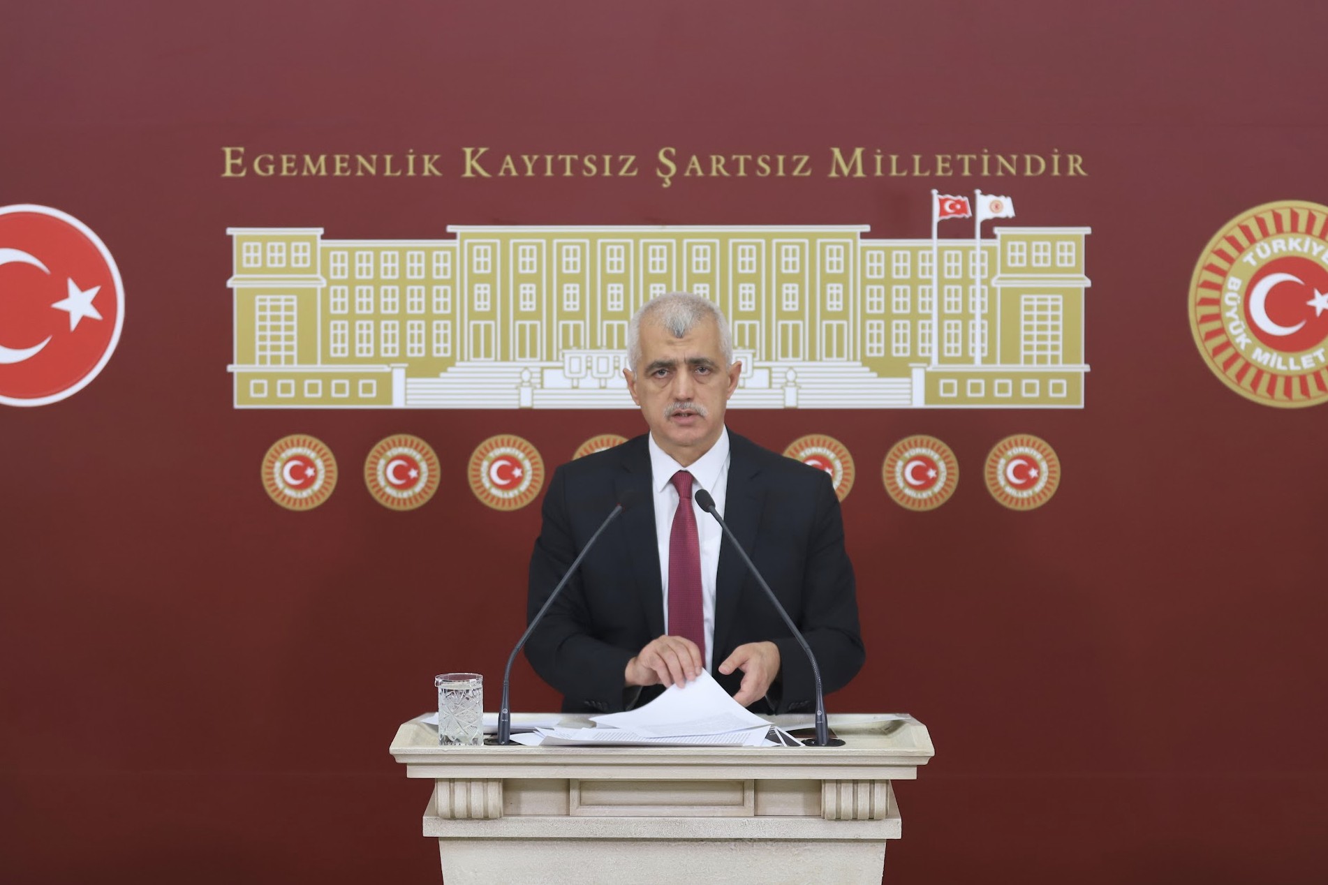 DEM Parti Milletvekili Ömer Faruk Gergerlioğlu iktidarın ikiyüzlü tavrını eleştirerek