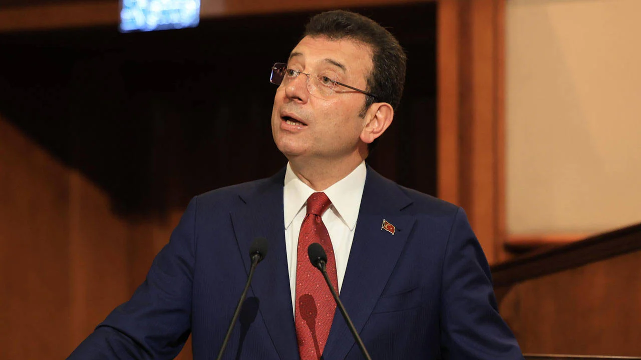 CHP’nin tutuklu Cumhurbaşkanı Adayı Ekrem İmamoğlu, DEM Parti heyetinin geçtiğimiz