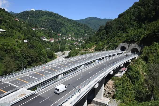 HOPA BORÇKA YÖNÜ TÜNELİ BAKIMA ALINACAK ÇALIŞMA 20 GÜN SÜRECEK