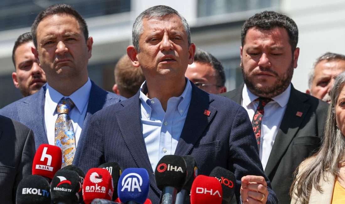 CHP Genel Başkanı Özgür Özel, hakkında başlatılan soruşturmaya ilişkin, “Soruşturmayı