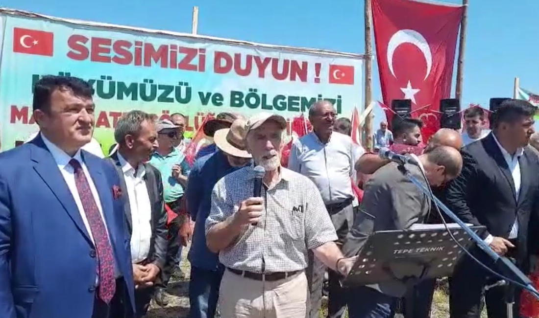 Sivas Koyulhisar Çandır köyünde toplanan yurttaşlar siyanür havuzlarını protesto etti.