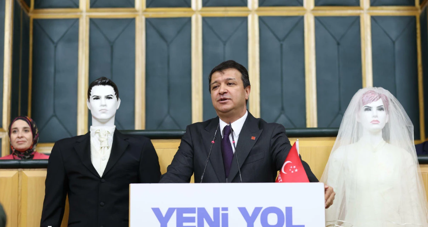 Saadet Partisi Genel Başkanı Mahmut Arıkan, TBMM Grup Toplantısı’nda gençlerin