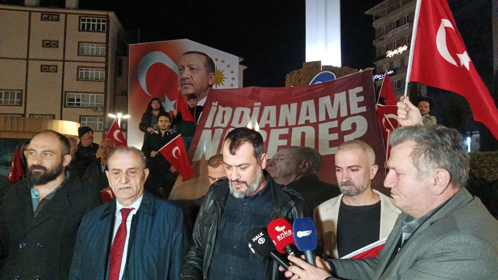 Zafer Partisi İl başkanı Hüseyin Karaman, “İç cepheyi, makam odalarına