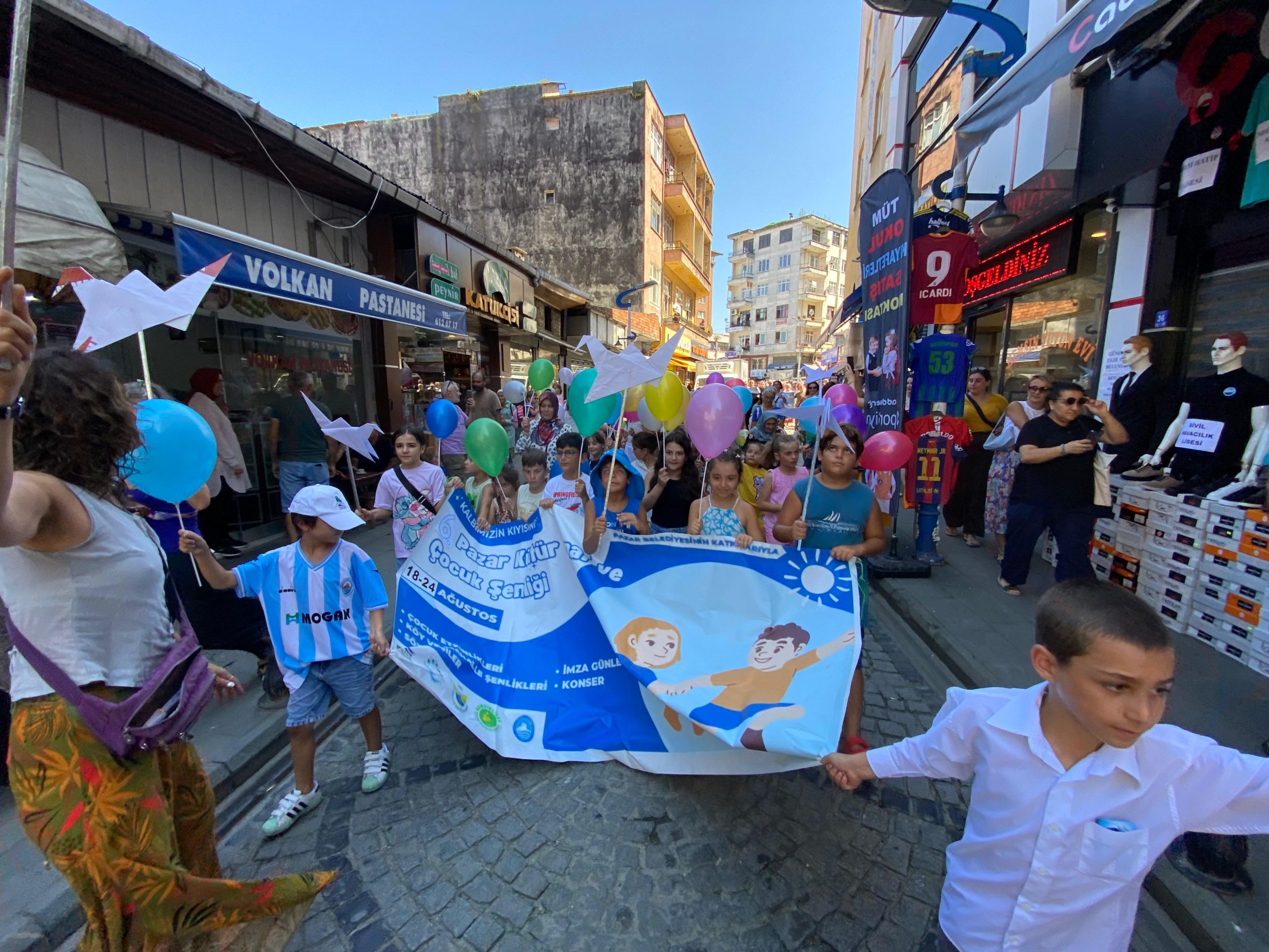 Rize’nin Pazar ilçesinde bu yıl 6’ncısı düzenlenen Kültür, Sanat ve