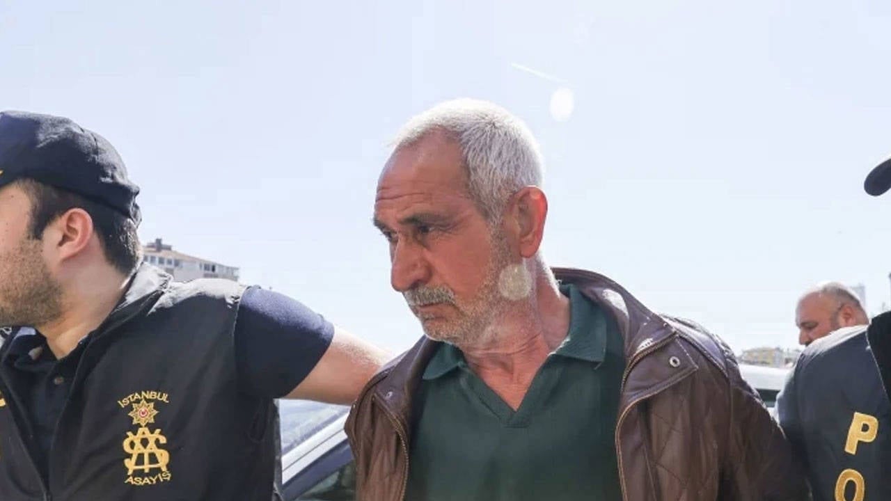 CHP Genel Başkanı Özgür Özel’e Sırrı Süreyya Önder’in AKM’deki cenaze