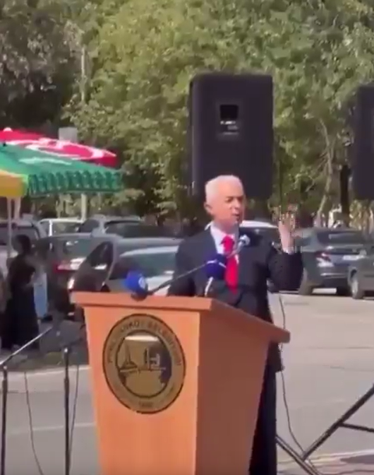 Kırklareli Valisi Uğur Turhan’ın konuşması sosyal medyada gündem oldu. Turhan,