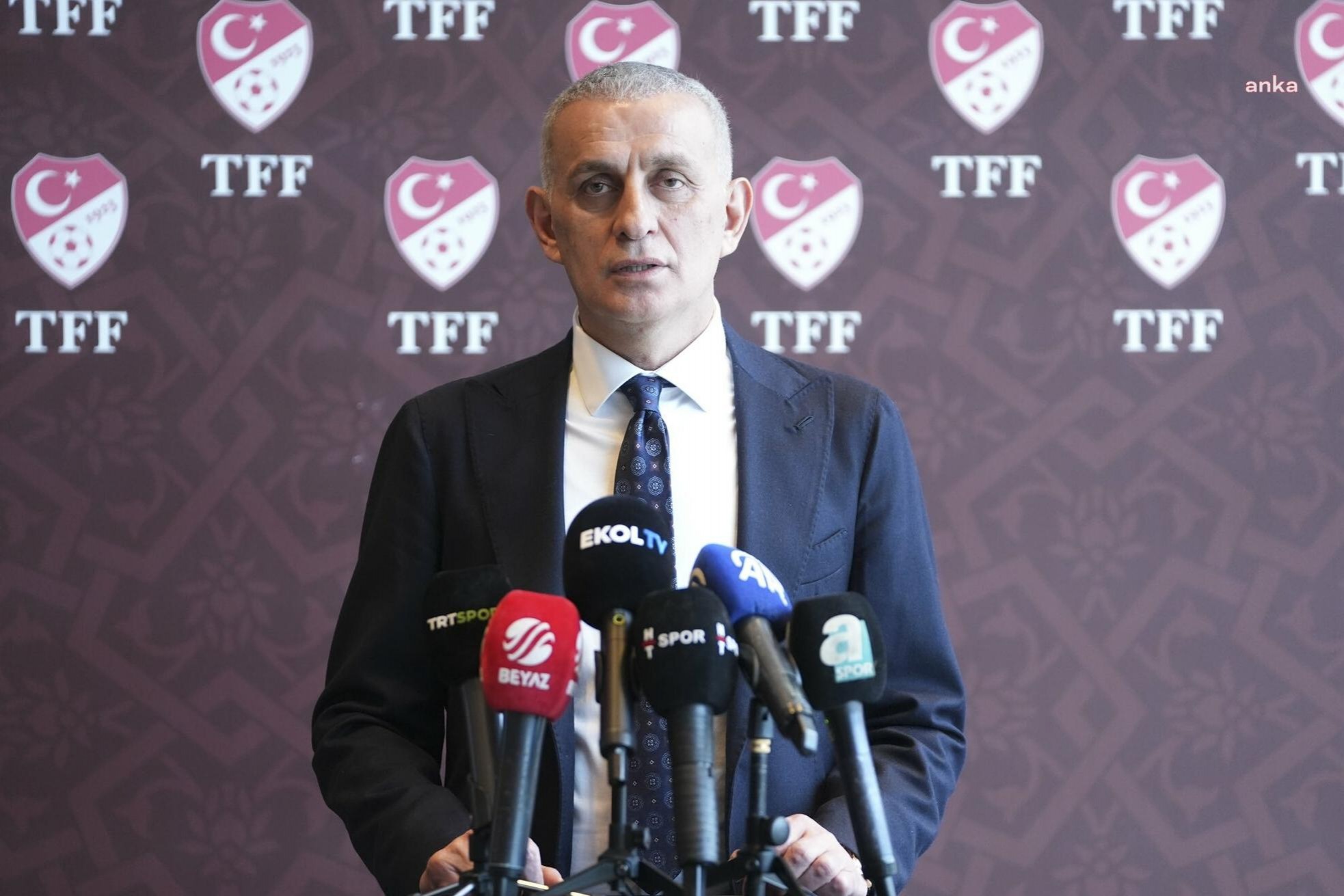 TFF Başkanı Hacıosmanoğlu, 571 profesyonel lig hakeminden 371’inin bahis hesabı