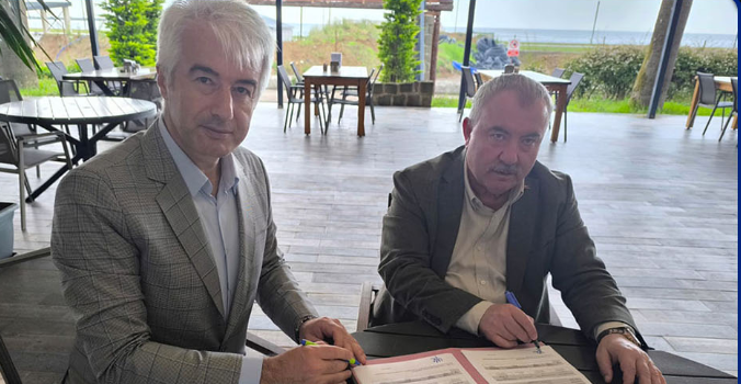 Yüzlerce çay fabrikası finansman krizinden kapanırken, AKP Rize İl Başkanı
