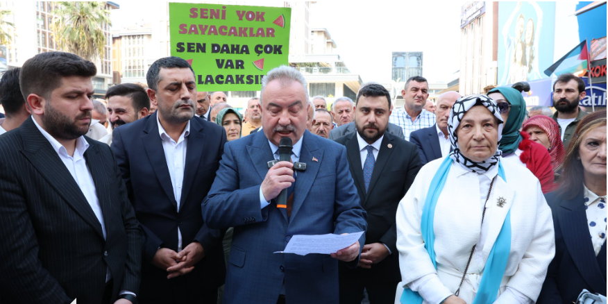 Yılmaz Katmer Gerçeği” “Bir Elde Dua, Diğerinde Burger: AK Parti