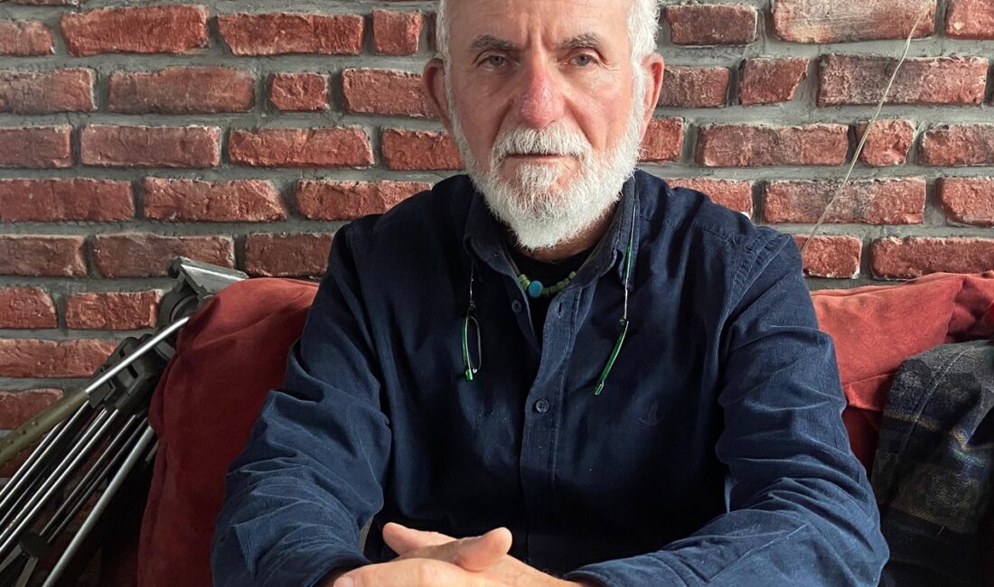 ÇGD Doğu Karadeniz Şube Başkanı Gençağa Karafazlı TELE 1’e kayyum atanması ve Gazetecilerin Tutuklanmasına Tepki Gösterdi “Gerçekleri susturamazsınız” HABER: Selda Beşikçi- Karafazlı Çağdaş Gazeteciler Derneği (ÇGD) Doğu Karadeniz