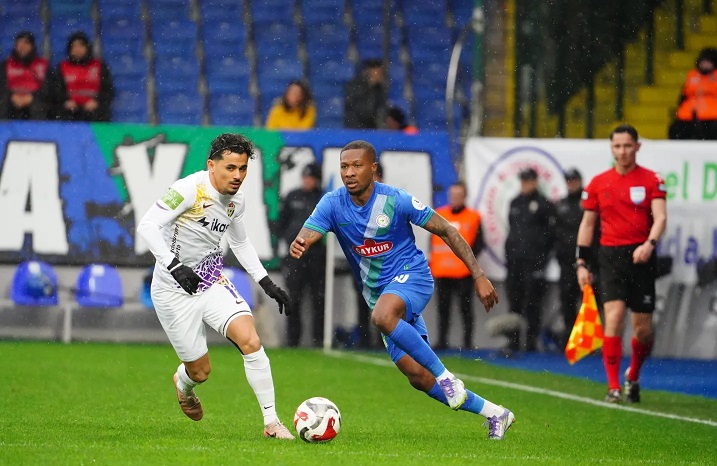 Çaykur Rizespor 16 .hafta maçında ilk yarısını 1-0 önde kapattığı