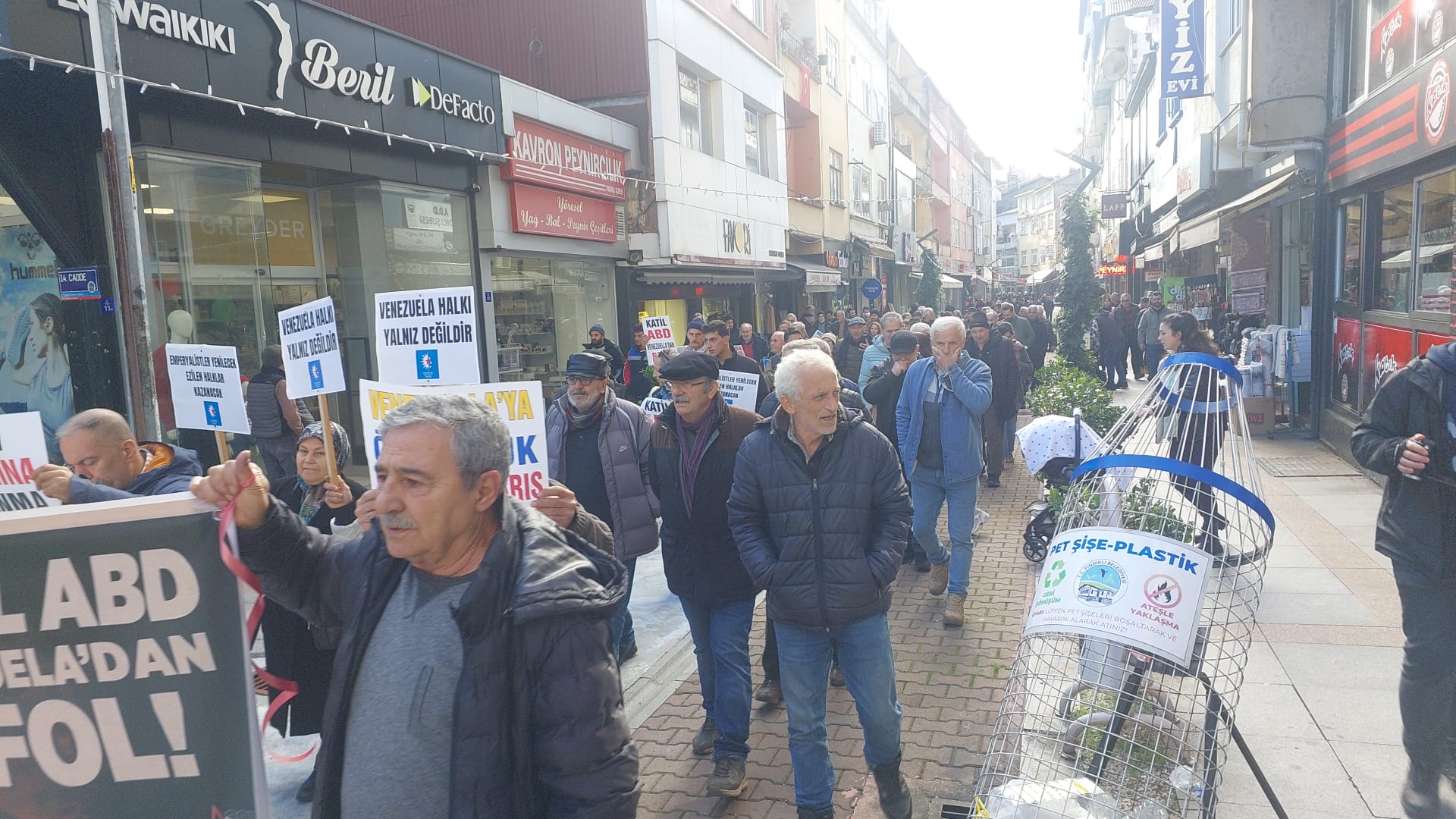 Fındıklı Demokrasi Güçleri ABD’nin Venezuela’ya Yönelik Saldırısını Protesto Etti HABER: