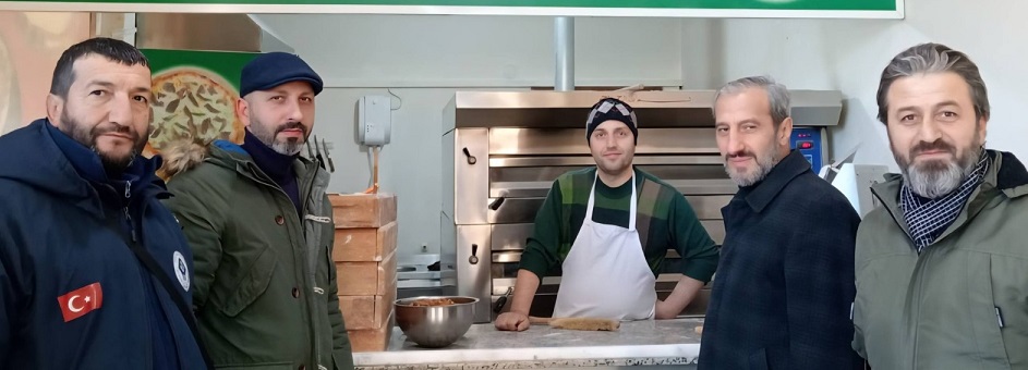 Haber: Saadet Basın büro SP’ den Fener Mahallesi’nde Esnaf Ziyareti: