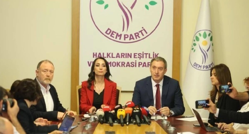 Halkların Eşitlik ve Demokrasi Partisi (DEM Parti), Kuzey ve Doğu Suriye‘ye