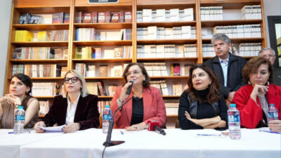 10 Ocak Çalışan Gazeteciler Günü nedeniyle Üsküdar’daki Tekin Kitapevi’nde bir araya