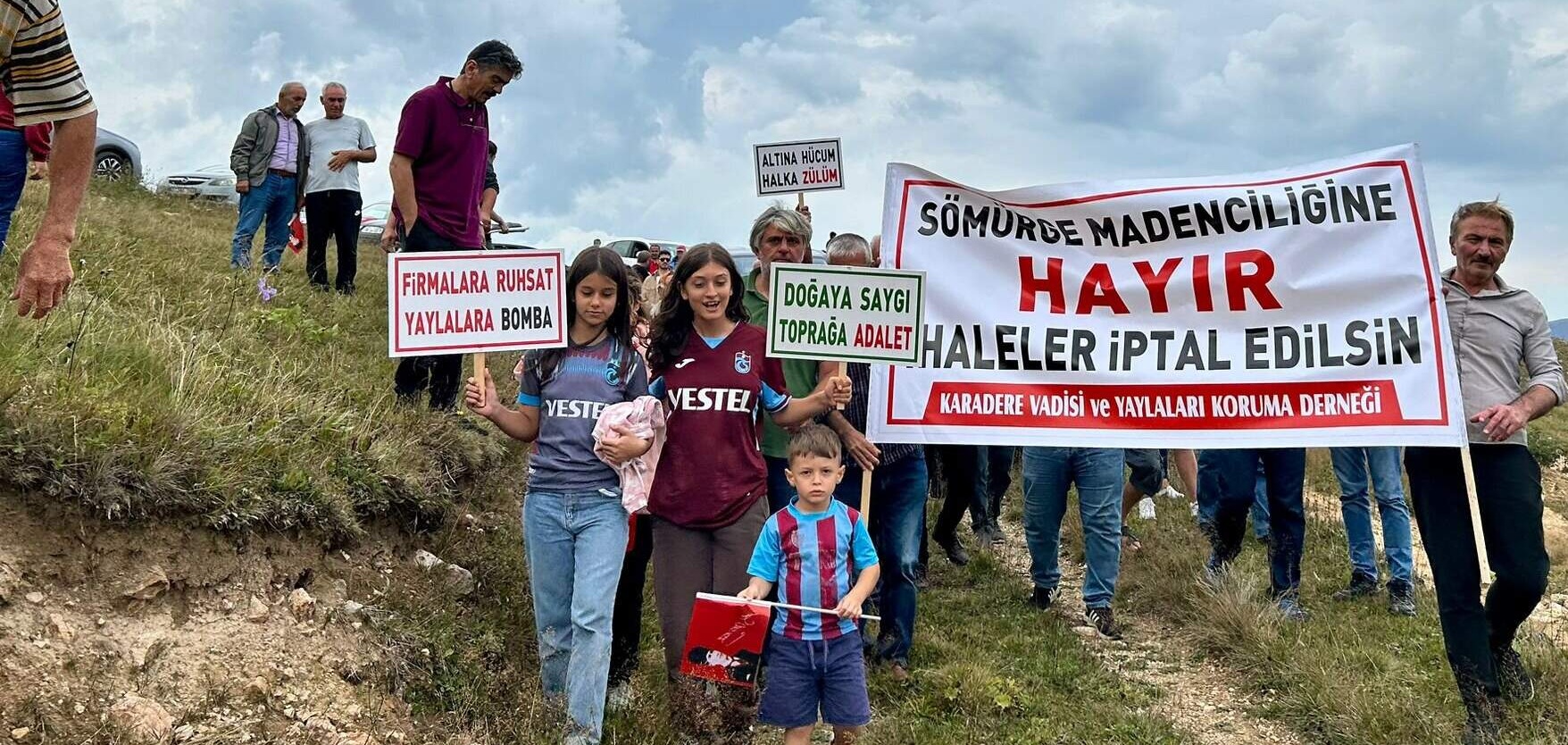 HABER:Gençağa KARAFAZLI (TRABZON)-  Trabzon’un Araklı ilçesindeki Karadere Vadisi’nde bulunan Erikli