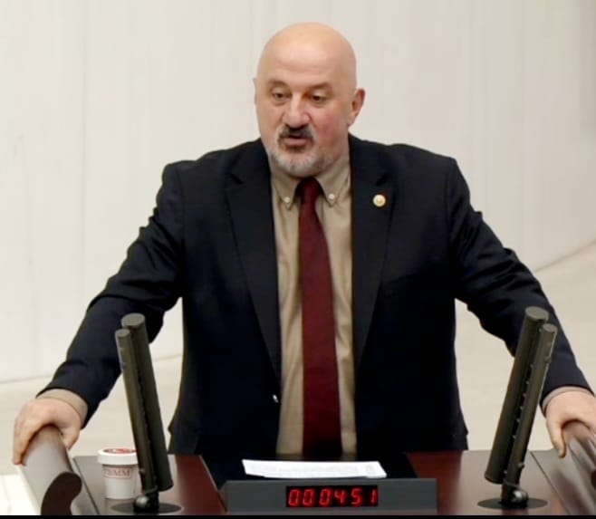 Sağlık Bakanlığına yönelik 34 kez gündem dışı konuşma yaptı 25