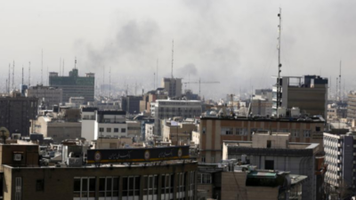 İran devleti Fars Haber Ajansı, Tahran’ın merkezinde birkaç patlama sesinin