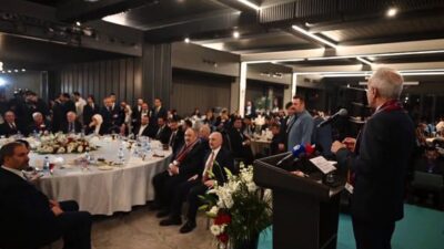 “TRABZON KALKINIRSA KARADENİZ YÜKSELİR.. SAMSUN-TRABZON ARASI DEMİRYOLUYLA İKİ SAATE İNECEK.”