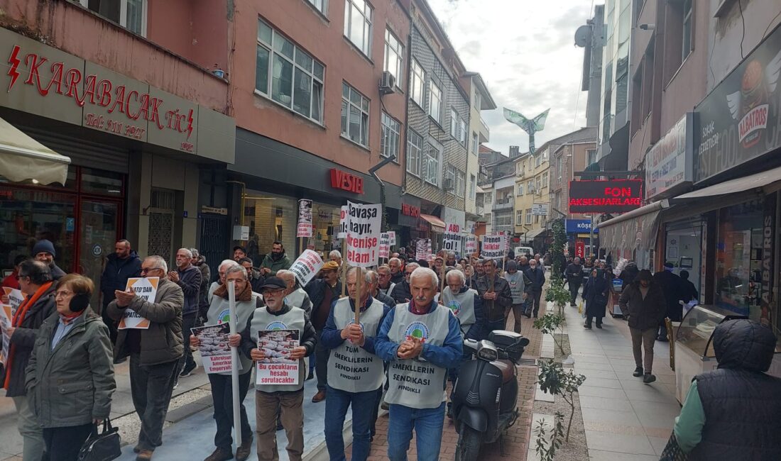 Fındıklı Demokrasi güçlerinden ABD ve İsrail’e Protesto: “Ortadoğu’dan Defol!” Fındıklı Demokrasi güçlerinden