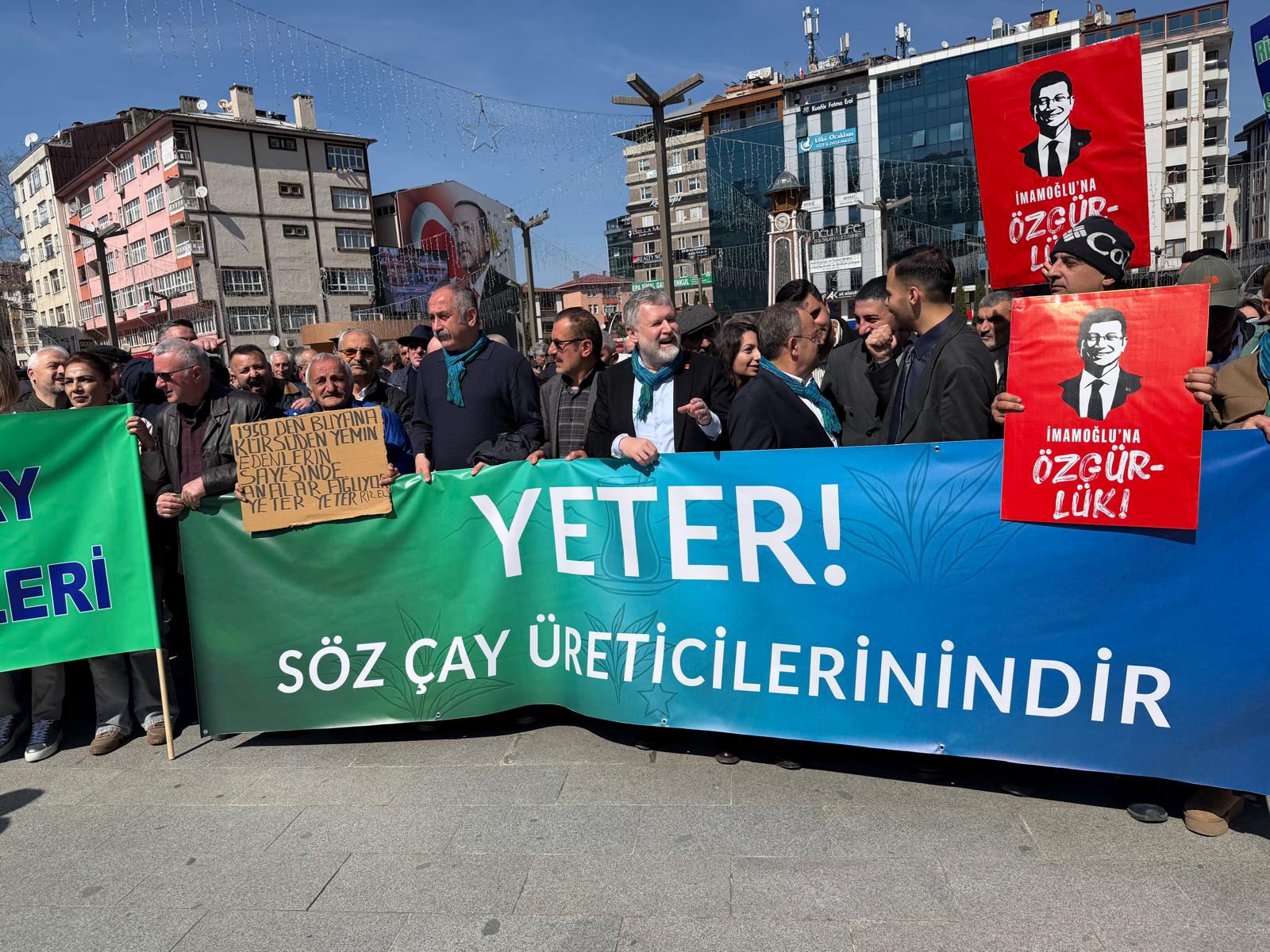 HABER:Gençağa Karafazlı (RİZE)- Rize’de çay üreticileri ve çeşitli siyasi parti temsilcileri,