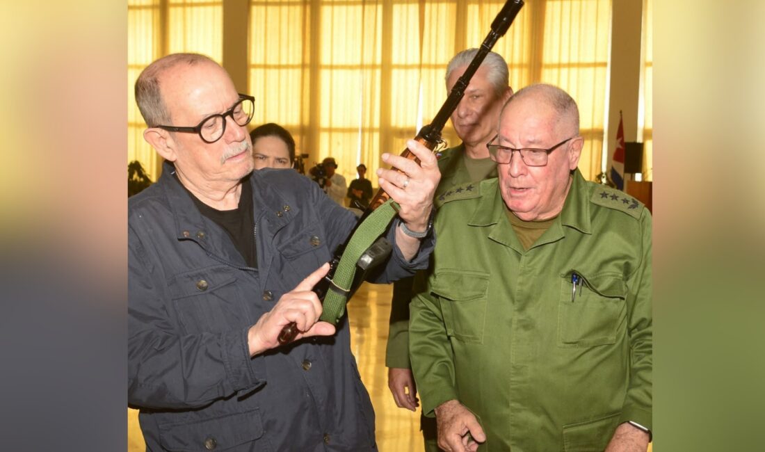 “Olur da ABD Küba’ya saldırmaya kalkarsa kalaşnikofumu hazır edin” mesajı