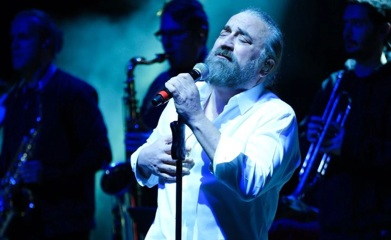 KUZEY Kıbrıs Türk Cumhuriyeti’nde, konserde kalp krizi geçirip yaşamını yitiren